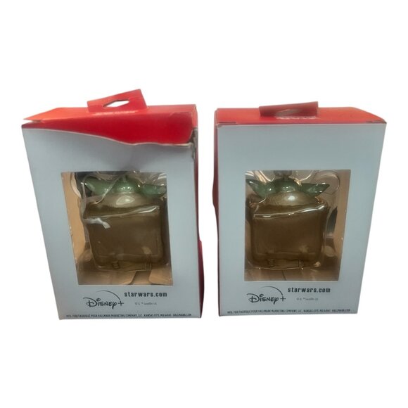 Hallmark Star Wars Mandalorian Grogu Baby Yoda Christmas Ornament 2-Piece Set - Picture 2 of 15